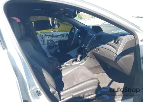 2016 Acura Ilx Premium A-Spec Packages/Technology Plus A-Spec Packages from USA, damaged, VIN 19UDE2F89GA011967